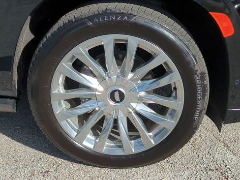 Certified 2024 Cadillac Escalade ESV Premium Luxury w/ Performance Package image 10