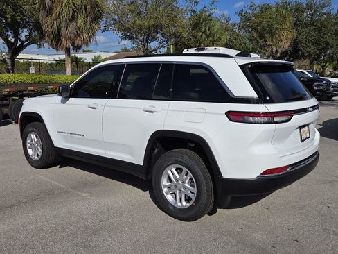 New 2025 Jeep Grand Cherokee Laredo X w/ MOPAR Finishing Package image 7