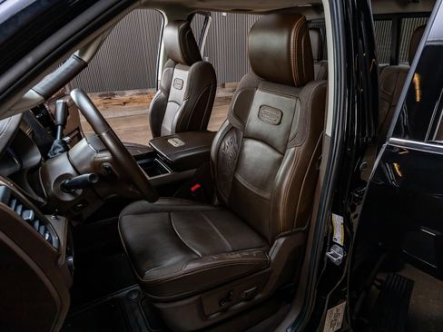 Used 2025 RAM 3500 Longhorn AWD/4WD image 15