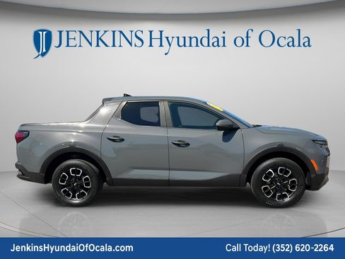 Certified 2022 Hyundai Santa Cruz SEL FWD image 2
