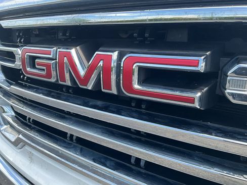 Used 2021 GMC Sierra 1500 SLT w/ SLT Premium Package AWD/4WD image 17