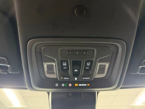 New 2026 GMC Sierra 2500 Denali Ultimate AWD/4WD image 18
