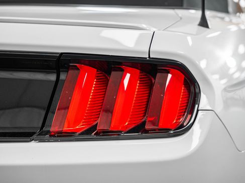 Used 2016 Ford Mustang GT Premium w/ Equipment Group 401A image 7