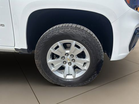 Used 2021 Chevrolet Colorado LT AWD/4WD image 34
