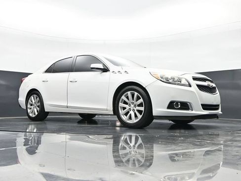 Used 2013 Chevrolet Malibu LT FWD image 41