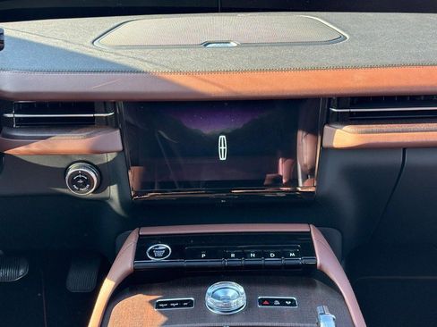 New 2026 Lincoln Navigator L Reserve image 14