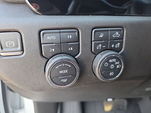 Used 2024 Chevrolet Silverado 2500 High Country w/ Z71 Off-Road Package AWD/4WD image 26