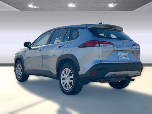 Used 2024 Toyota Corolla Cross L image 3
