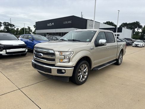 Used 2017 Ford F150 Lariat RWD image 3
