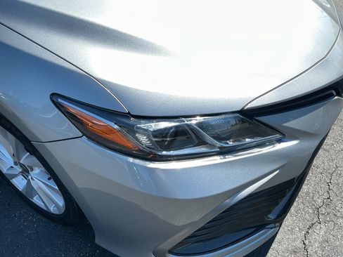 Used 2022 Toyota Camry LE w/ Convenience Package FWD image 27