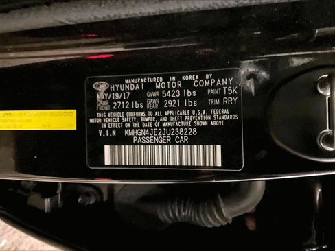 Used 2018 Genesis G80 3.8 AWD/4WD image 32