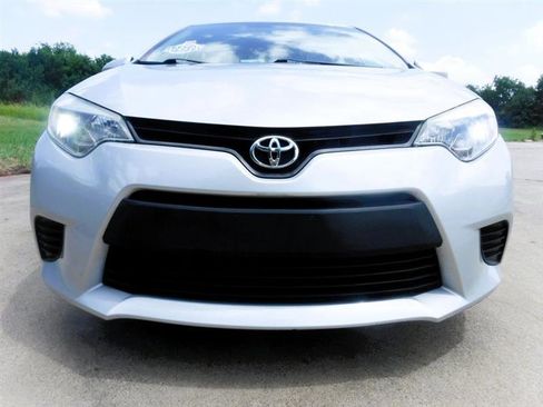 Used 2014 Toyota Corolla LE image 15