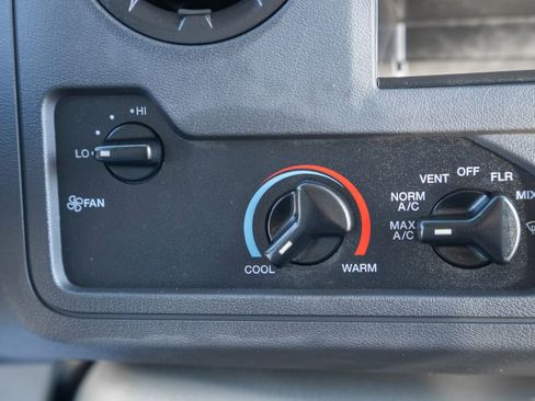 Certified 2023 Ford E-450 and Econoline 450 Super Duty w/ Power Windows & Locks Group image 24