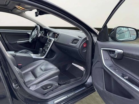Used 2012 Volvo S60 T5 FWD image 19