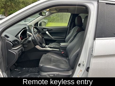 Used 2024 Mitsubishi Eclipse Cross SE image 9
