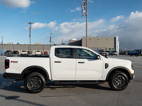 New 2025 Ford Ranger XLT w/ FX4 Off-Road Package AWD/4WD image 11