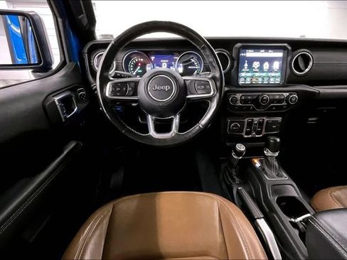 Used 2021 Jeep Wrangler Unlimited Sahara w/ Cold Weather Group image 6