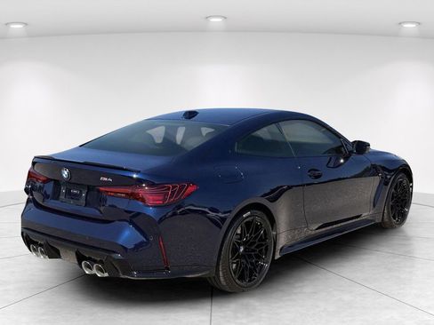 Used 2026 BMW M4 Coupe w/ Executive Package image 4