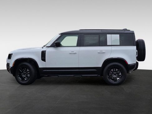 New 2026 Land Rover Defender 110 X-Dynamic SE AWD/4WD image 3