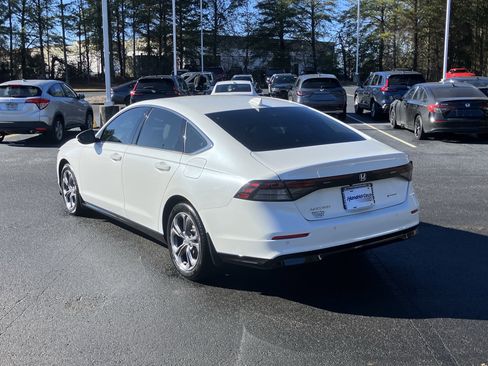 Certified 2025 Honda Accord EX-L image 8