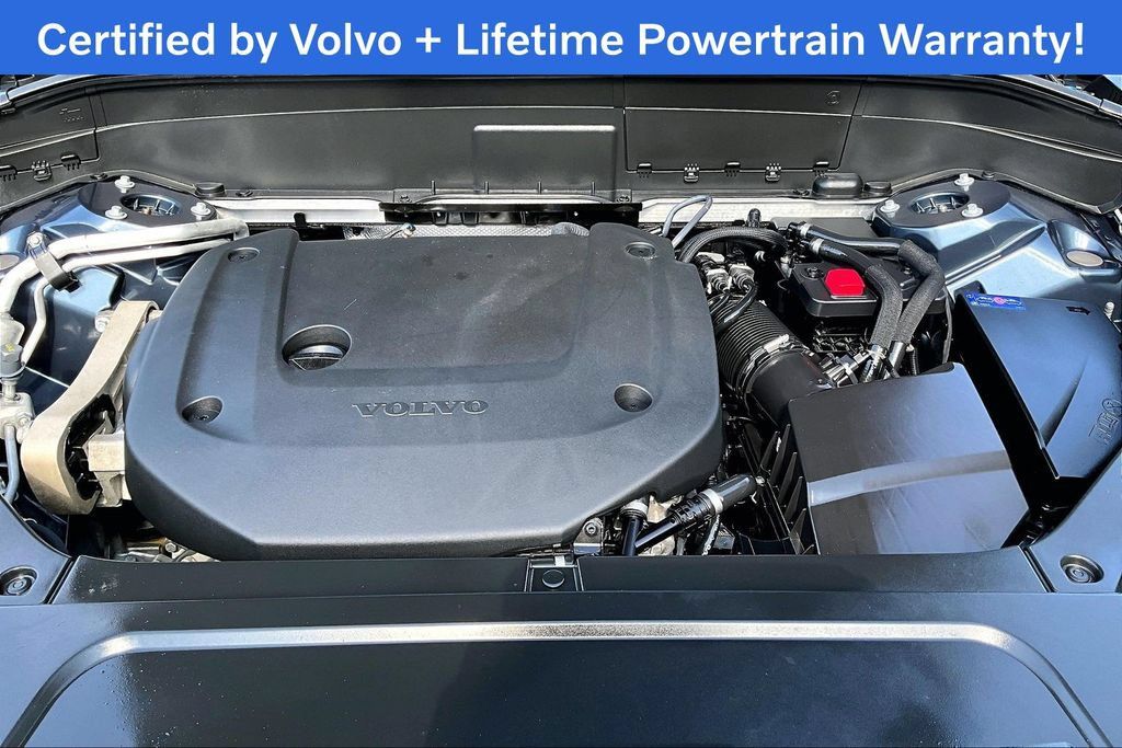 Used 2025 Volvo XC90 B6 Plus w/ Protection Package AWD/4WD image 13