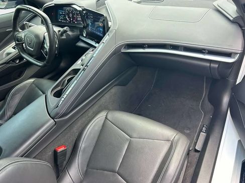 Used 2024 Chevrolet Corvette Stingray Convertible w/ 1LT RWD image 15
