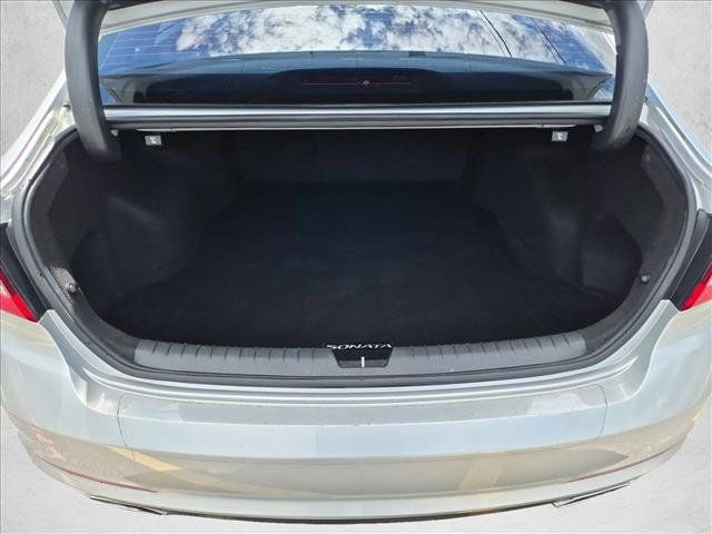 Used 2016 Hyundai Sonata Limited FWD image 6