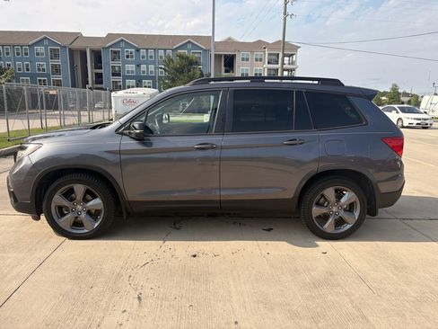 Certified 2019 Honda Passport Touring image 5