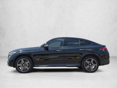 Used 2024 Mercedes-Benz GLC 300 4MATIC image 9