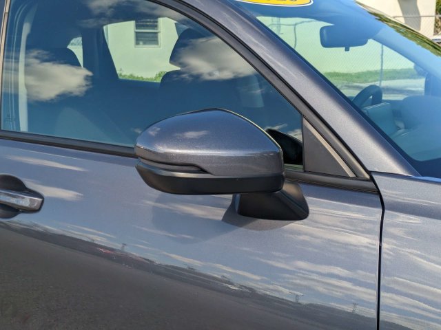 Used 2025 Honda HR-V LX image 12