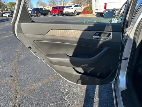 Used 2018 Hyundai Sonata Sport image 21
