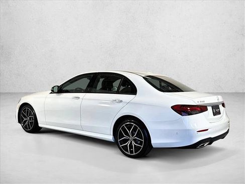 Used 2022 Mercedes-Benz E 350 Sedan image 7
