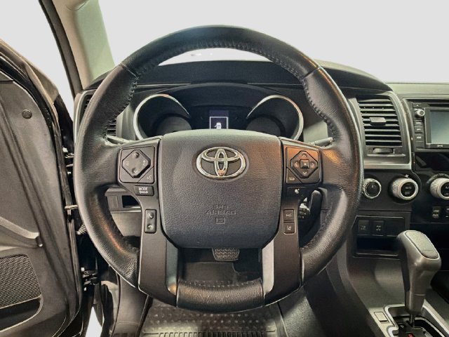 Used 2019 Toyota Sequoia TRD Sport AWD/4WD image 9