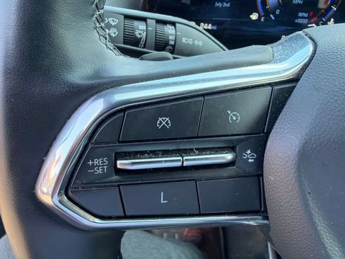 Used 2025 Chevrolet Equinox LT FWD image 18
