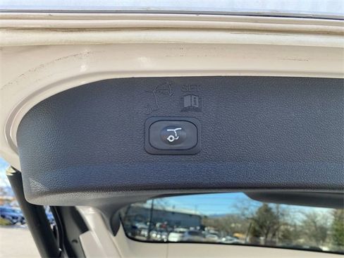 Used 2019 Ford Escape SEL image 29