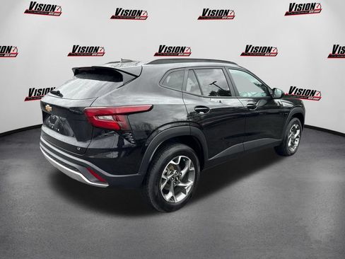 Used 2024 Chevrolet Trax LT FWD image 5