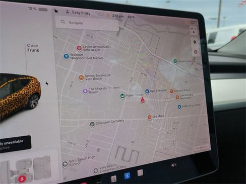 Used 2022 Tesla Model Y Long Range image 25