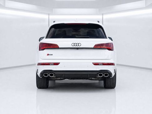 Certified 2024 Audi SQ5 Prestige AWD/4WD image 4