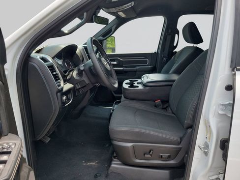 Used 2025 RAM 2500 Big Horn AWD/4WD image 26
