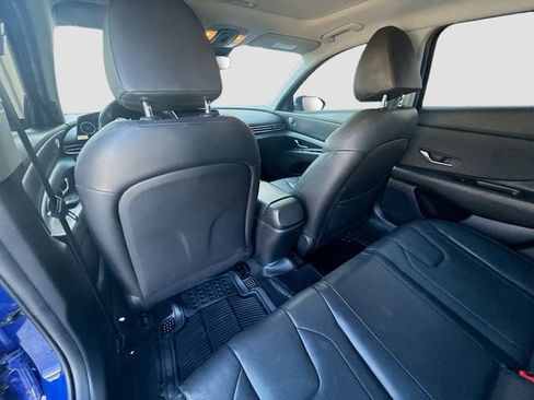 Used 2023 Hyundai Elantra Limited FWD image 21