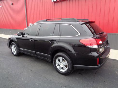 Used 2013 Subaru Outback 2.5i image 7
