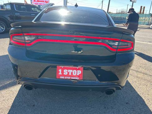Used 2021 Dodge Charger Scat Pack w/ Plus Group RWD image 6