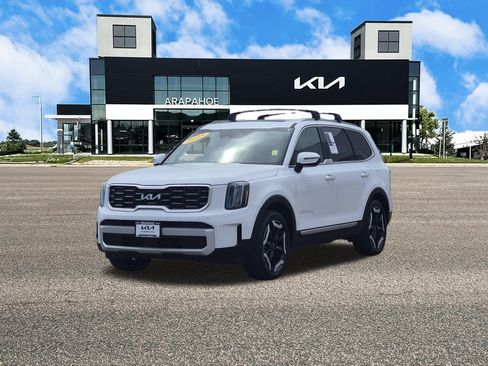 Certified 2025 Kia Telluride S AWD/4WD image 5
