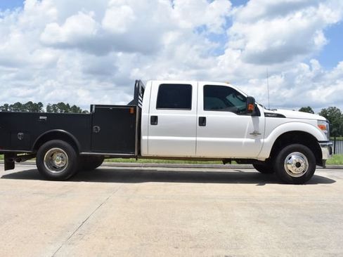 Used 2016 Ford F350 XL w/ Power Equipment Group AWD/4WD image 3