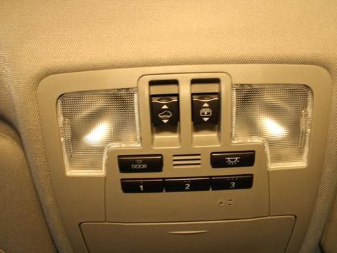 Used 2016 Toyota Highlander Limited image 27