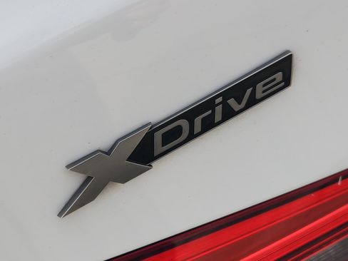 Used 2018 BMW M550i xDrive AWD/4WD image 13