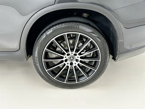 Used 2022 Mercedes-Benz GLC 300 image 32