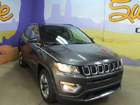 Used 2021 Jeep Compass Limited AWD/4WD image 2