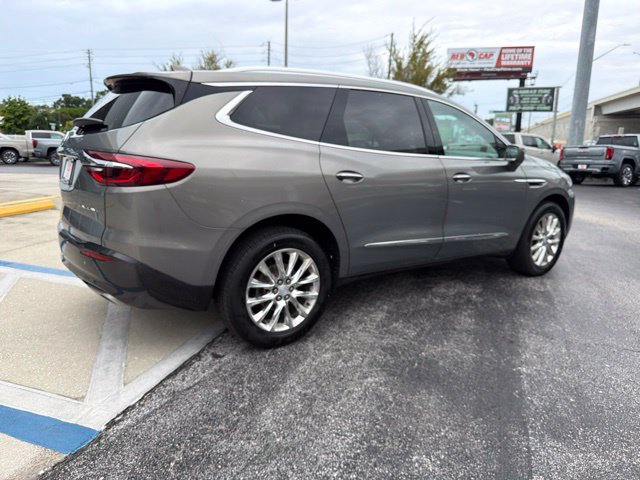 Used 2019 Buick Enclave Premium w/ Experience Buick Package FWD image 8