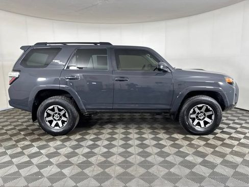 Used 2024 Toyota 4Runner TRD Off-Road AWD/4WD image 2